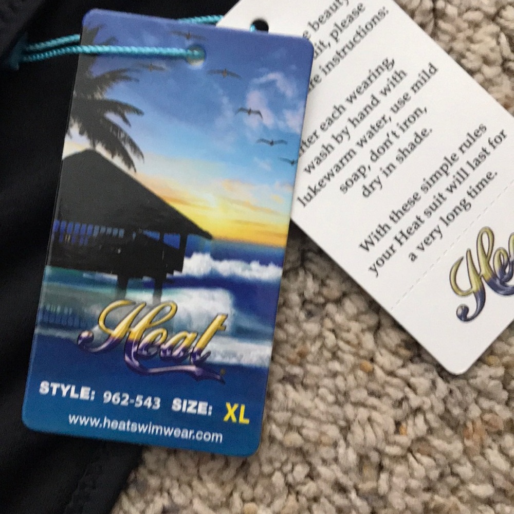 Tankini - Picture 2 of 5